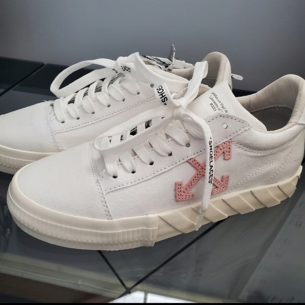 OFF WHITE low vulcanized eco canvas sneaker
